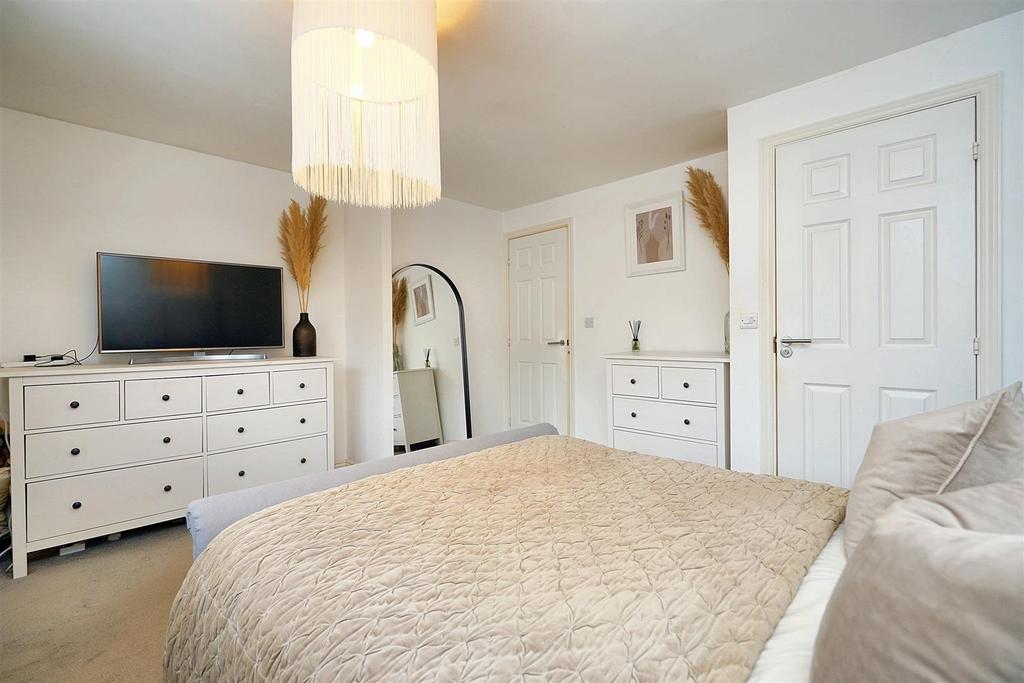 Bedroom One 3.jpeg