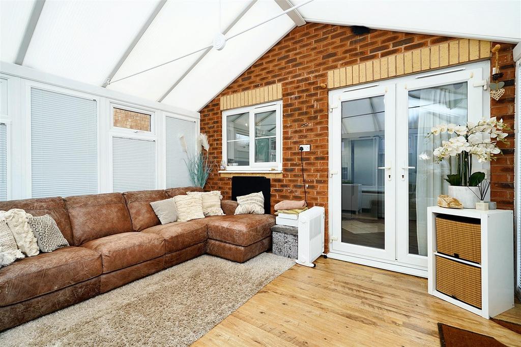 Conservatory 2.jpeg