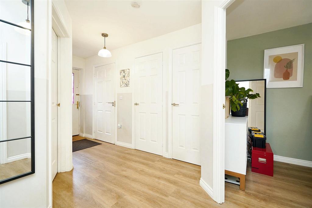 Entrance Hall 2.jpeg