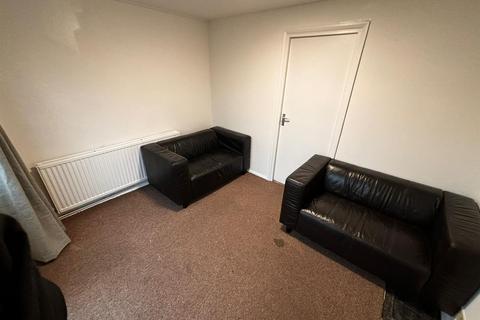 4 bedroom terraced house to rent, Bishops Rise, Hatfield