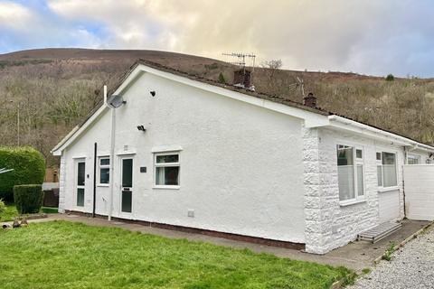 3 bedroom semi-detached bungalow for sale, Graig Newydd, Godrergraig, Swansea.