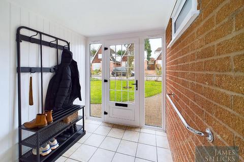 4 bedroom detached house for sale, Lindrick Drive, Evington, Leicester