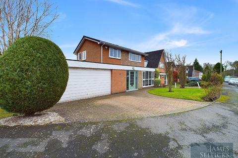 4 bedroom detached house for sale, Lindrick Drive, Evington, Leicester