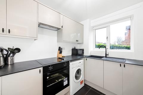 2 bedroom flat to rent, Bernard Ashley Drive, Charlton