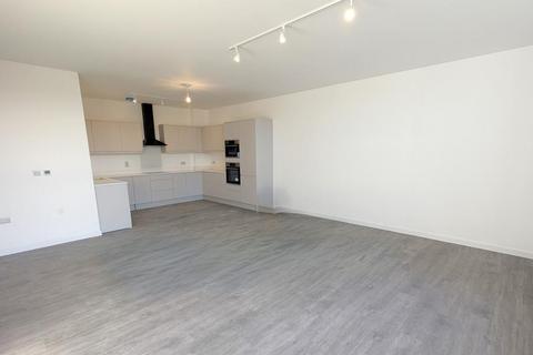 3 bedroom apartment to rent, Consitution House, Woking GU22