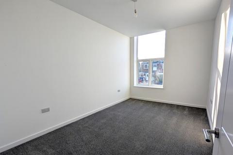 3 bedroom apartment to rent, Consitution House, Woking GU22