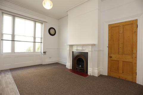 1 bedroom flat to rent, Medina Villas, Hove