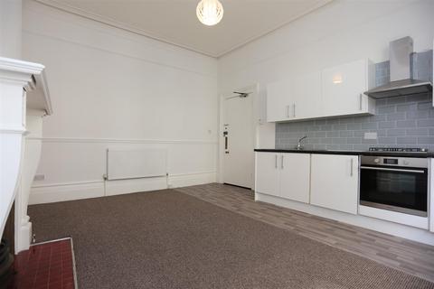 1 bedroom flat to rent, Medina Villas, Hove