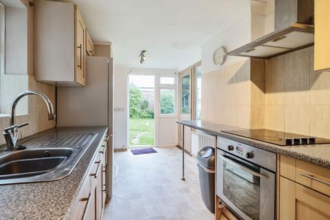 2 bedroom detached bungalow for sale, Heathfield Park, Midhurst, GU29