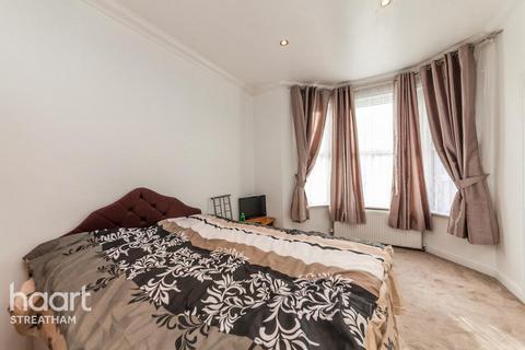 4 bedroom terraced house to rent, Totterdown Street, Tooting, London