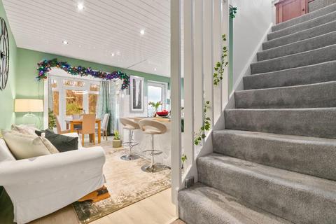 16 Baird Crescent, Alexandria, G83 0TX