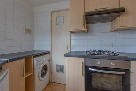 2 bedroom flat to rent, Catherine Street, Cardiff CF24