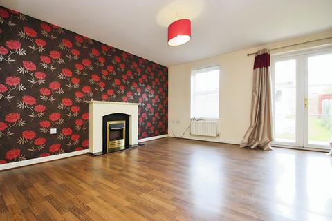 3 bedroom end of terrace house to rent, Sharman Row, Slough SL3