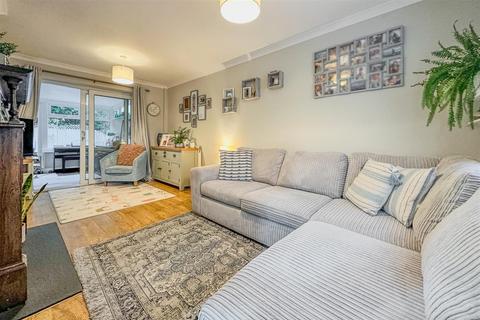 58 Brookside Estate, Chalgrove, Oxford, OX44 7SQ