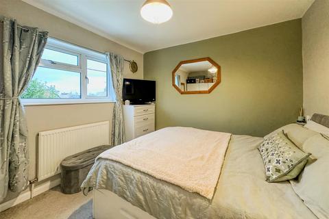 58 Brookside Estate, Chalgrove, Oxford, OX44 7SQ