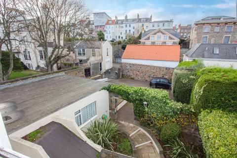undefined, Clifton, St Peter Port, Guernsey, GY1