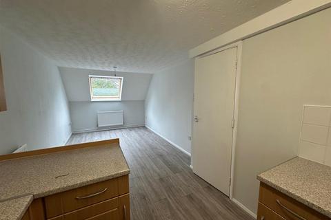 1 bedroom flat to rent, Kingsway Gardens, Andover