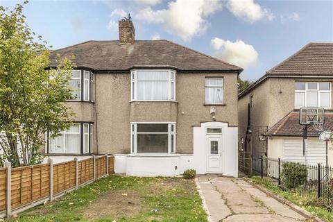 3 bedroom house to rent, Burnt Ash Hill, London SE12