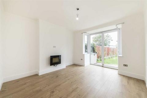 3 bedroom house to rent, Burnt Ash Hill, London SE12