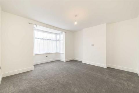 3 bedroom house to rent, Burnt Ash Hill, London SE12