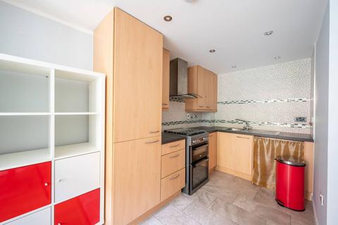 1 bedroom flat to rent, Scott Avenue, West Hill, London, SW15