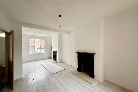 6 Baker Street, Northampton, NN2 6DJ