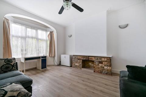 4 bedroom end of terrace house to rent, Ribblesdale Road, Furzedown, London, SW16