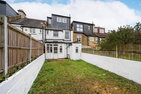 4 bedroom end of terrace house to rent, Ribblesdale Road, Furzedown, London, SW16