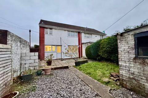 3 bedroom semi-detached house to rent, Brynteg Terrace, Ebbw Vale, NP23