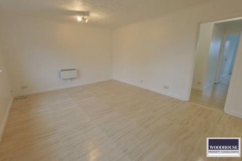 1 bedroom apartment for sale, Westgate Court, Waltham Cross EN8