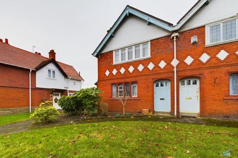 2 bedroom end of terrace house for sale, New Chester Rd, Wirral CH62