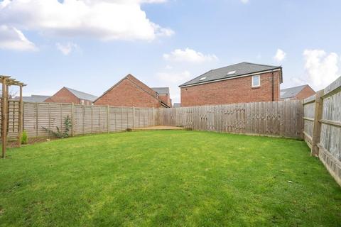 3 bedroom end of terrace house for sale, Banbury,  Oxfordshire,  OX16