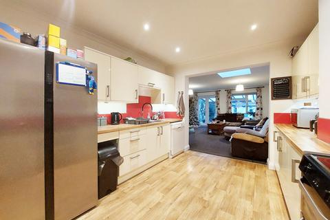 6 bedroom end of terrace house for sale, Torbay Road, Harrow HA2