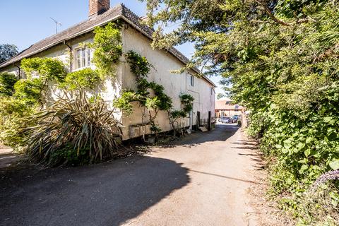 4 bedroom barn conversion to rent, Clyst St Mary, Exeter