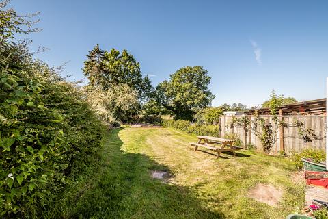 4 bedroom barn conversion to rent, Clyst St Mary, Exeter