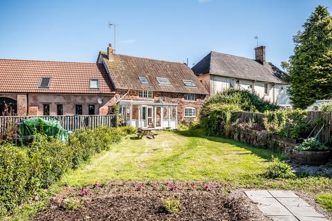 4 bedroom barn conversion to rent, Clyst St Mary, Exeter