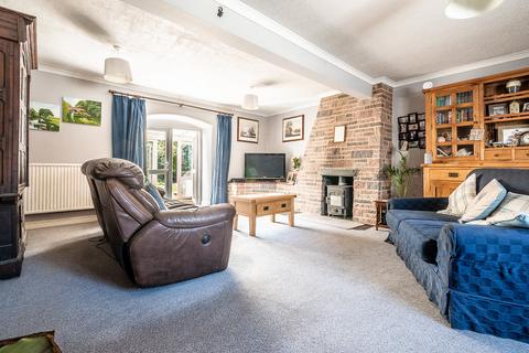 4 bedroom barn conversion to rent, Clyst St Mary, Exeter