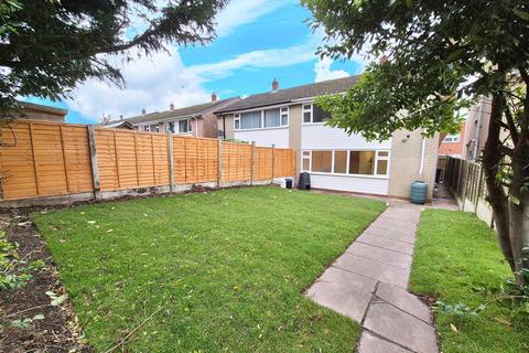 3 bedroom semi-detached house to rent, Westbourne Avenue, Cheslyn Hay