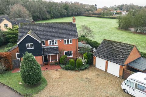 4 bedroom detached house for sale, Fakenham Road, Beetley, NR20