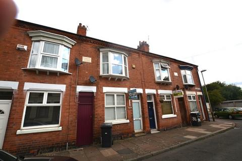 3 bedroom terraced house to rent, Raymond Rd, Leicester LE3