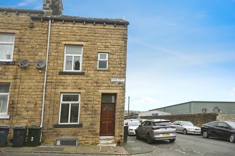 2 bedroom end of terrace house to rent, Minnie Street, Keighley BD21