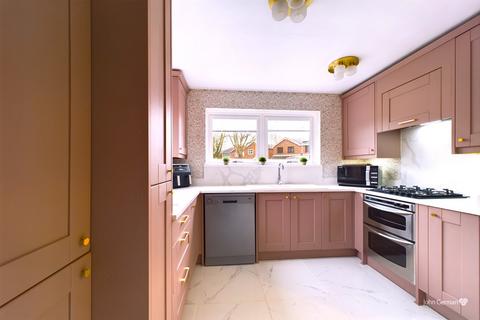 3 bedroom detached house for sale, Hoveton Close, Shelton Lock