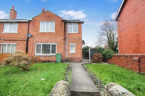 3 bedroom end of terrace house for sale, High street , Rhostyllen