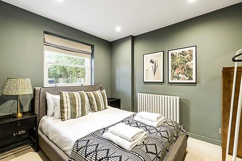 2 bedroom flat to rent, ,Woodstock Grove, London W12