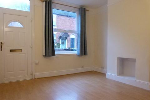 2 bedroom end of terrace house to rent, Gillam Street, Worcester