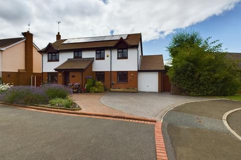 4 bedroom detached house for sale, Dennis Drive, Chester