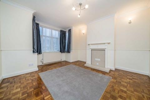 4 bedroom semi-detached house to rent, Warren Drive North, Surbiton KT5