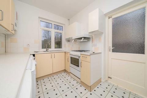 4 bedroom semi-detached house to rent, Warren Drive North, Surbiton KT5