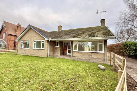 3 bedroom detached bungalow to rent, Main Street, Norwell, Newark