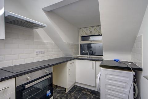 1 bedroom flat to rent, 38-39 Val Plaisant, St. Helier, Jersey. JE2 4TA